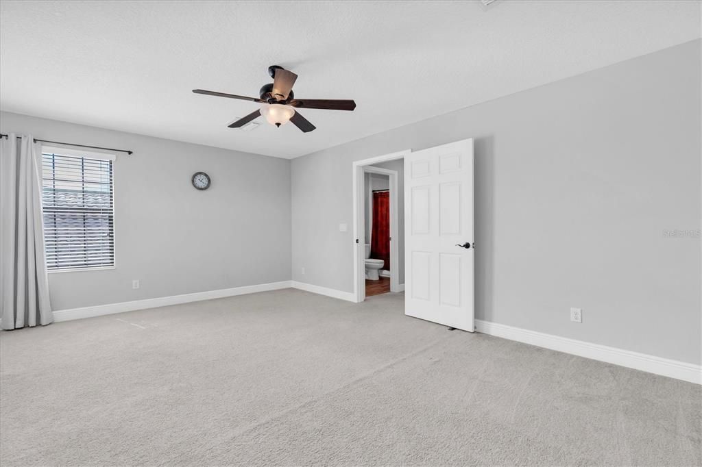 For Sale: $899,000 (4 beds, 4 baths, 3163 Square Feet)