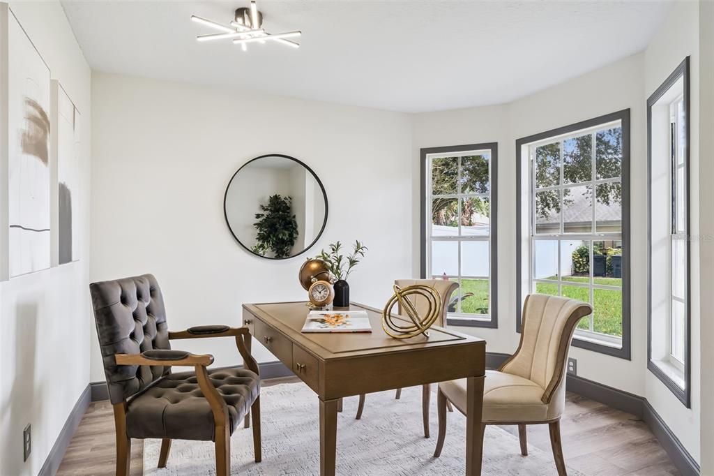 For Sale: $795,000 (5 beds, 4 baths, 2500 Square Feet)