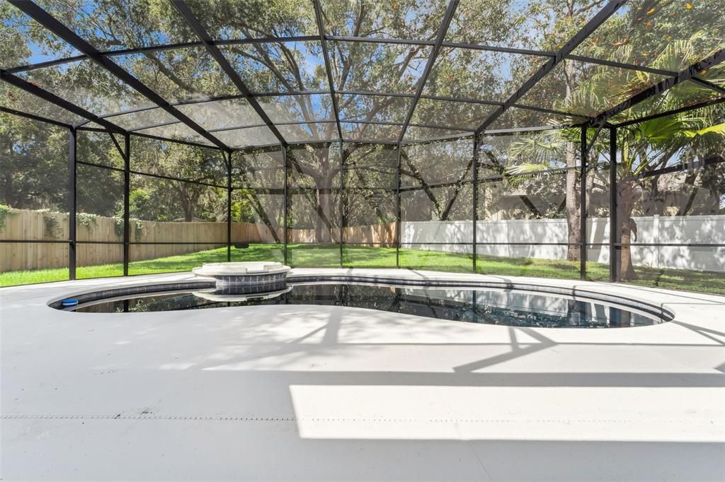 For Sale: $795,000 (5 beds, 4 baths, 2500 Square Feet)