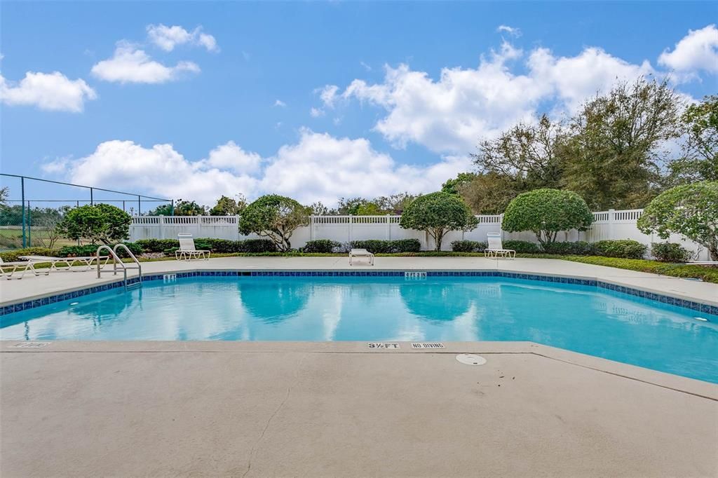 For Sale: $795,000 (5 beds, 4 baths, 2500 Square Feet)