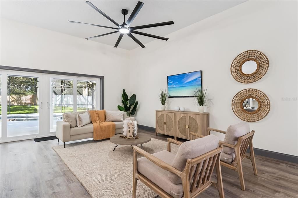 For Sale: $795,000 (5 beds, 4 baths, 2500 Square Feet)