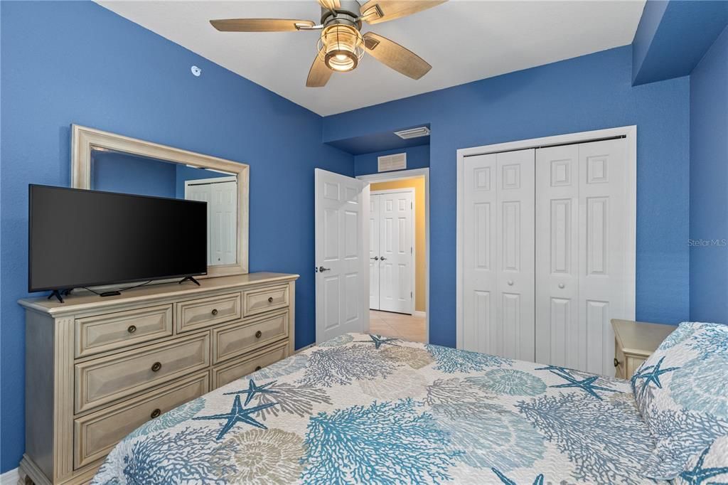 Под контрактом: $525,000 (3 спален, 2 ванн, 1786 Квадратных фут)