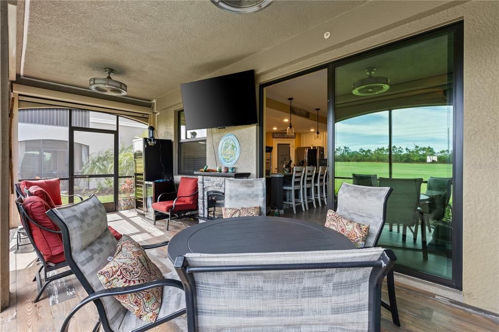 Под контрактом: $525,000 (3 спален, 2 ванн, 1786 Квадратных фут)