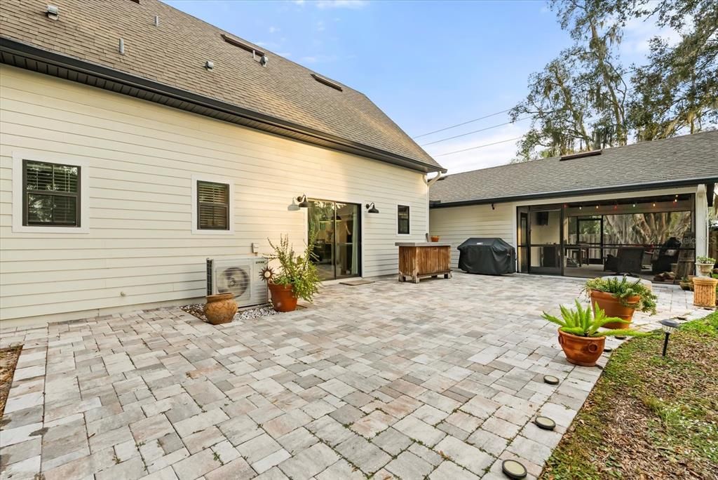 For Rent: $3,300 (3 beds, 2 baths, 1698 Square Feet)