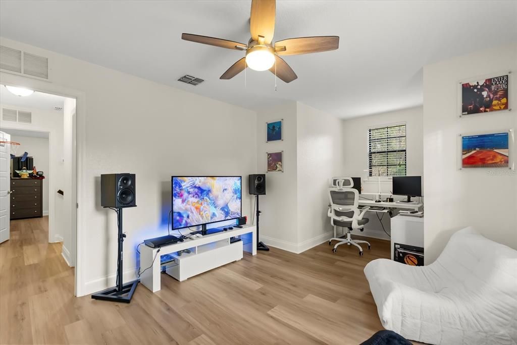 For Rent: $3,300 (3 beds, 2 baths, 1698 Square Feet)