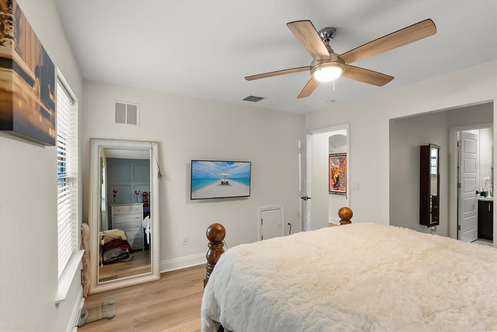 For Rent: $3,300 (3 beds, 2 baths, 1698 Square Feet)