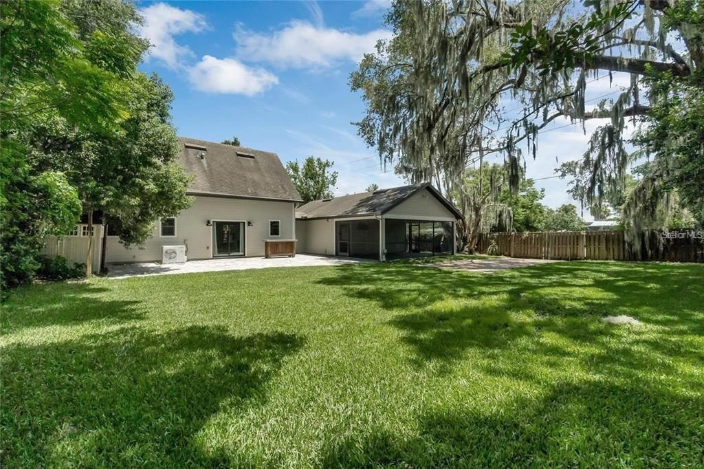 For Rent: $3,300 (3 beds, 2 baths, 1698 Square Feet)