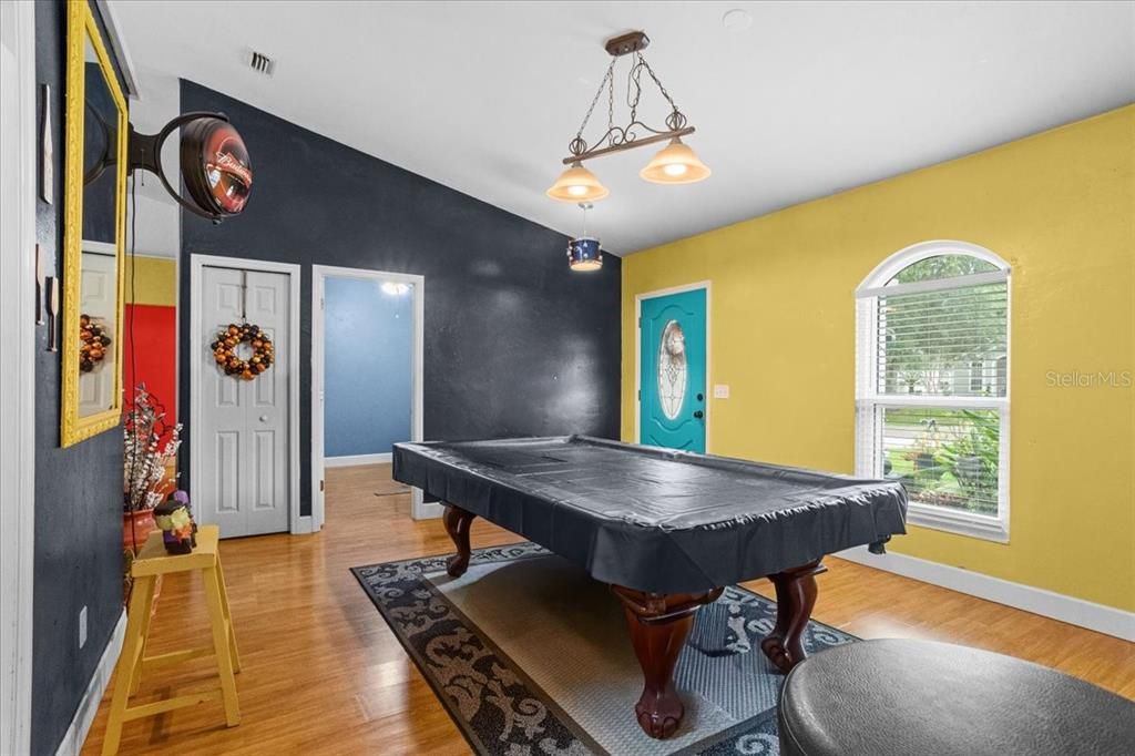 En Venta: $399,900 (4 camas, 2 baños, 1894 Pies cuadrados)