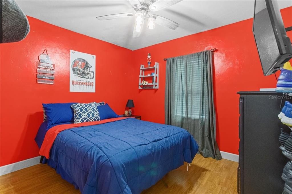 En Venta: $399,900 (4 camas, 2 baños, 1894 Pies cuadrados)