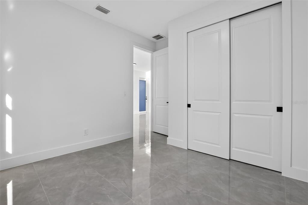 待售: $350,000 (3 贝兹, 3 浴室, 1357 平方英尺)