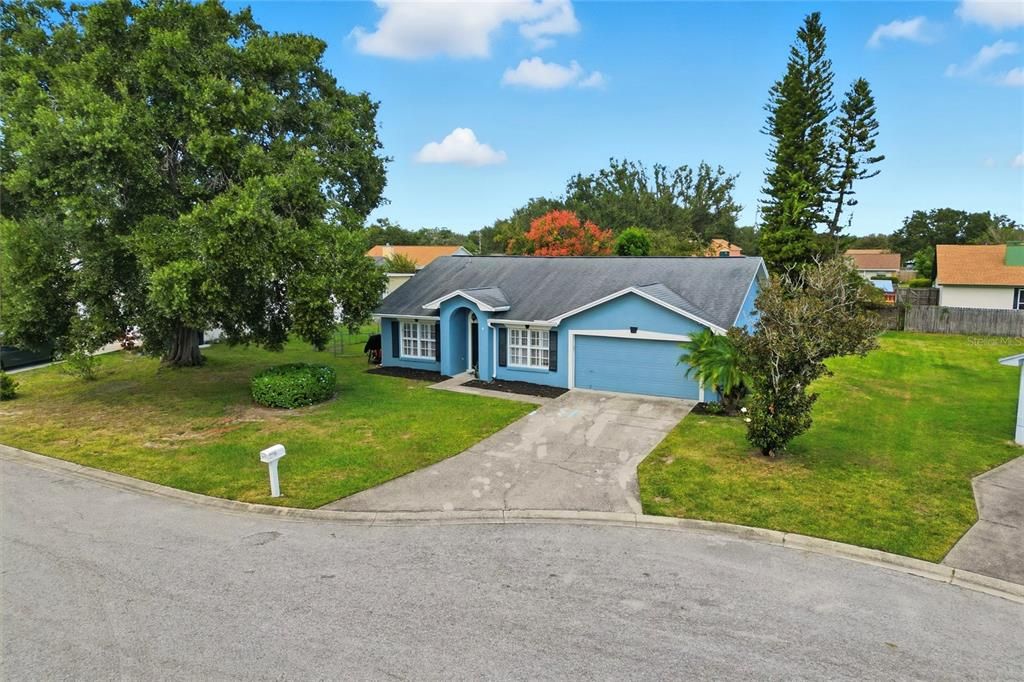 For Sale: $275,000 (3 beds, 2 baths, 1290 Square Feet)