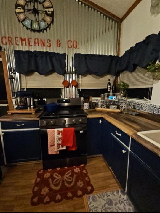 На продажу: $489,000 (3 спален, 2 ванн, 1400 Квадратных фут)