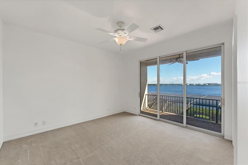 En Venta: $1,849,500 (5 camas, 4 baños, 4074 Pies cuadrados)