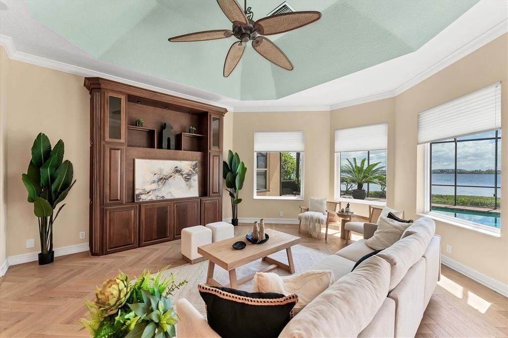 En Venta: $1,849,500 (5 camas, 4 baños, 4074 Pies cuadrados)