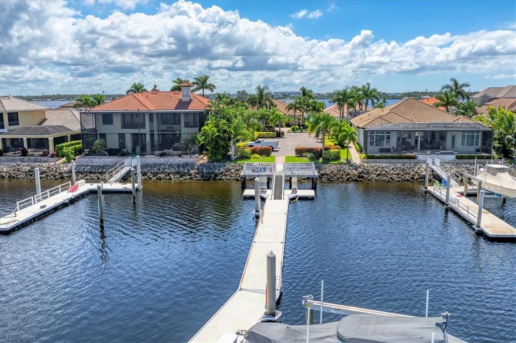 En Venta: $1,849,500 (5 camas, 4 baños, 4074 Pies cuadrados)