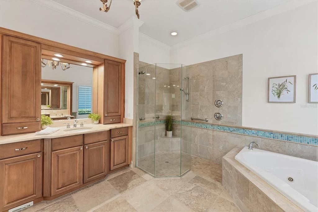 En Venta: $1,849,500 (5 camas, 4 baños, 4074 Pies cuadrados)