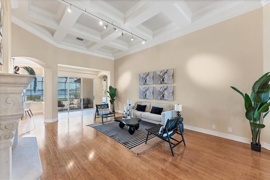 En Venta: $1,849,500 (5 camas, 4 baños, 4074 Pies cuadrados)