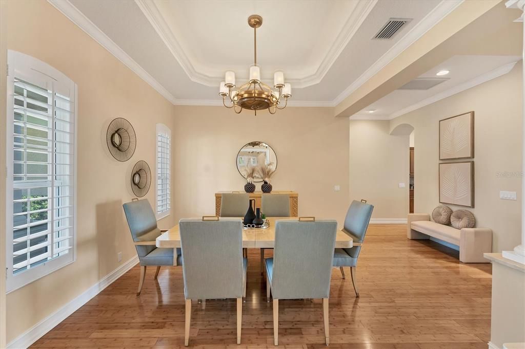 En Venta: $1,849,500 (5 camas, 4 baños, 4074 Pies cuadrados)