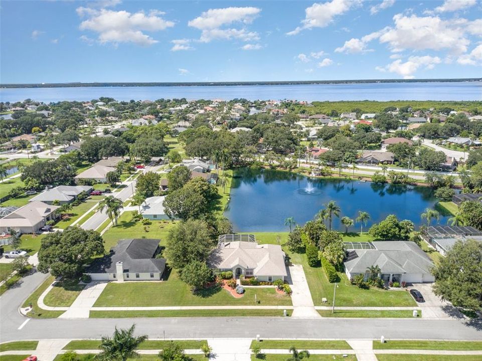 For Sale: $539,900 (3 beds, 2 baths, 2281 Square Feet)