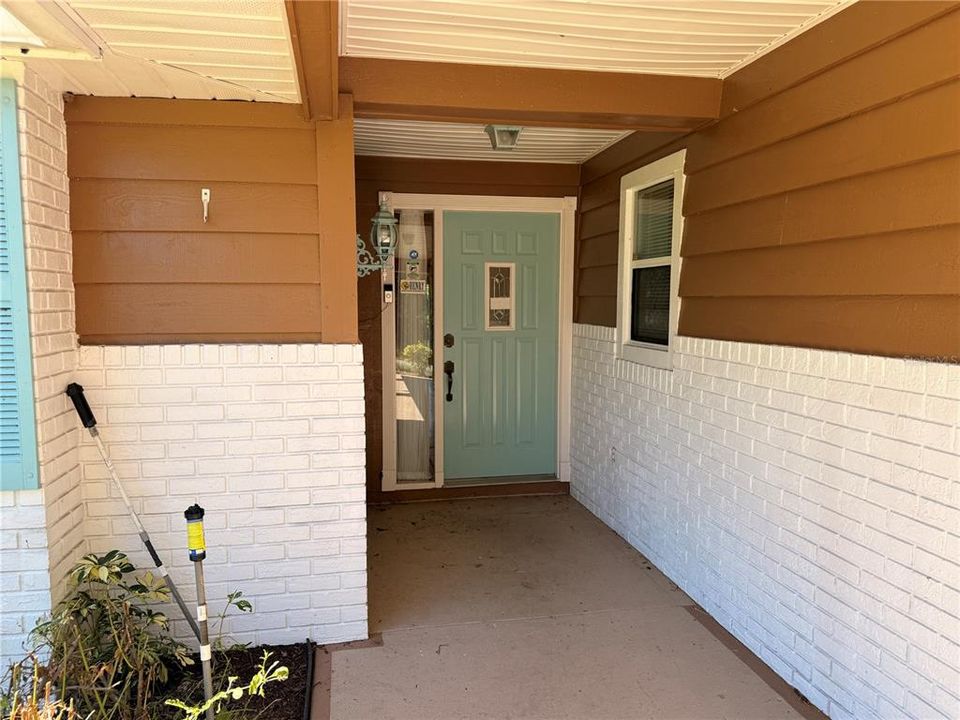 For Sale: $315,000 (3 beds, 2 baths, 2138 Square Feet)