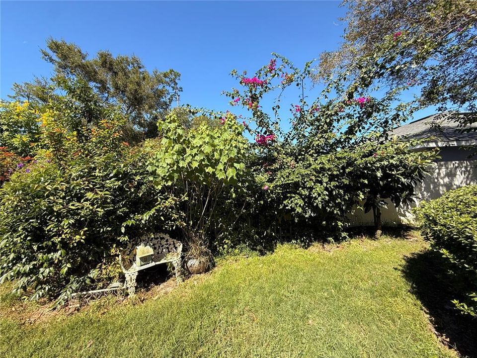 For Sale: $315,000 (3 beds, 2 baths, 2138 Square Feet)