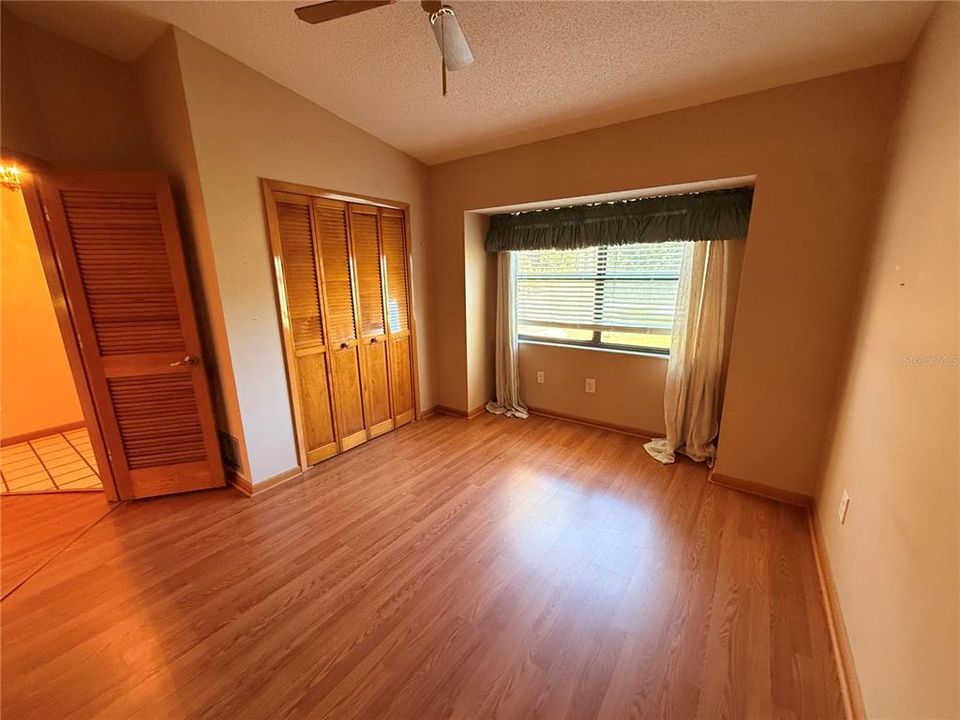 For Sale: $315,000 (3 beds, 2 baths, 2138 Square Feet)