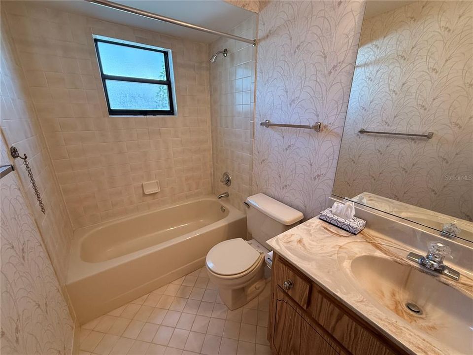 For Sale: $315,000 (3 beds, 2 baths, 2138 Square Feet)