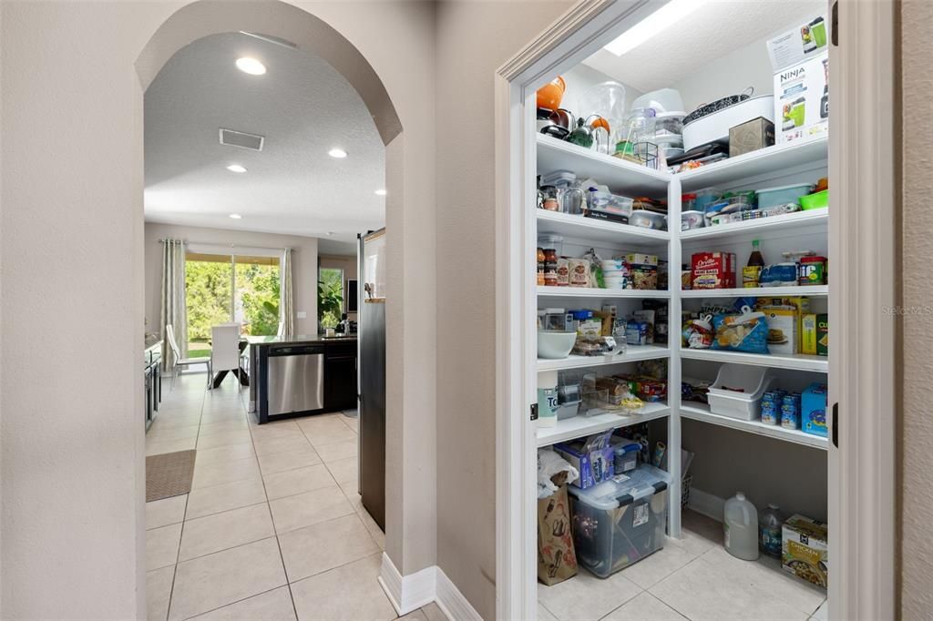 待售: $569,900 (4 贝兹, 3 浴室, 3258 平方英尺)