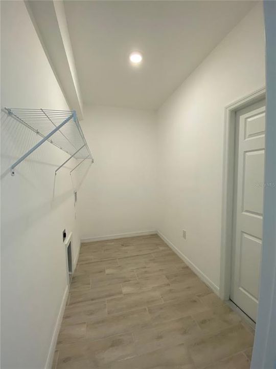 For Rent: $1,500 (3 beds, 2 baths, 1244 Square Feet)