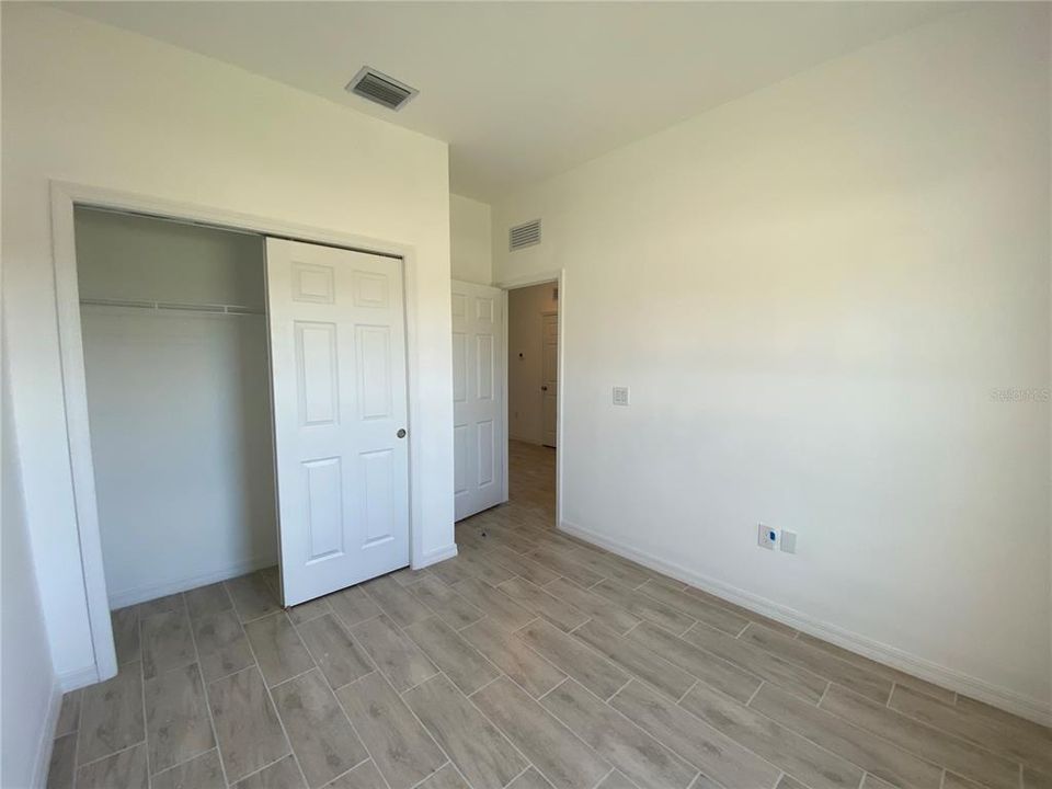 For Rent: $1,500 (3 beds, 2 baths, 1244 Square Feet)
