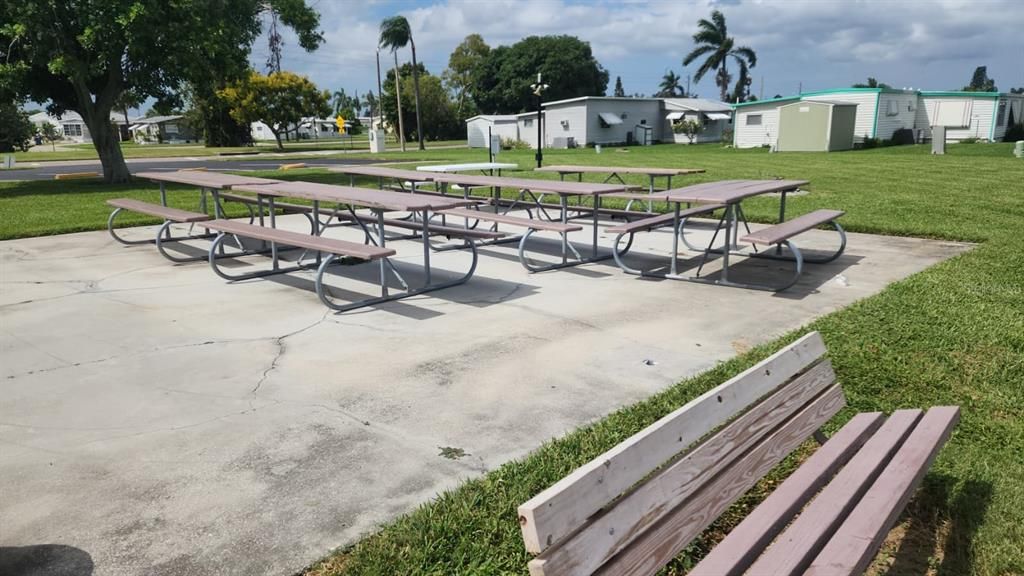 待售: $72,000 (0.10 acres)