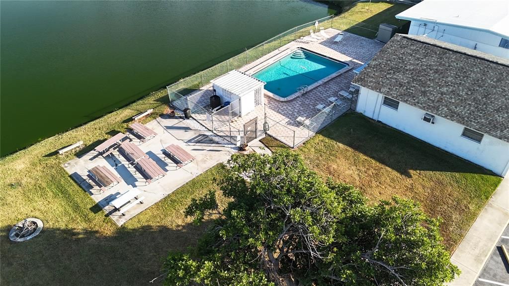 На продажу: $64,000 (0.10 acres)