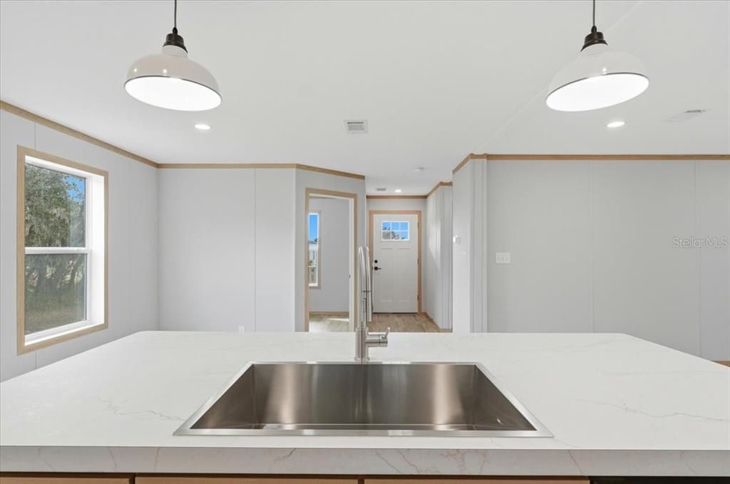 待售: $249,800 (2 贝兹, 2 浴室, 1286 平方英尺)