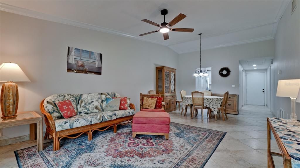 Active With Contract: $268,750 (2 beds, 2 baths, 1002 Square Feet)