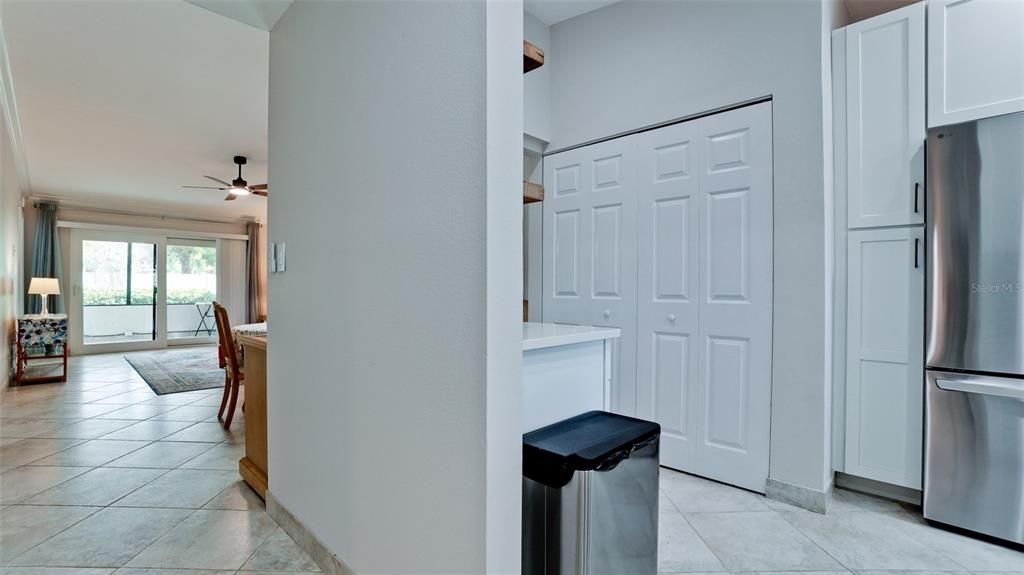 Active With Contract: $268,750 (2 beds, 2 baths, 1002 Square Feet)