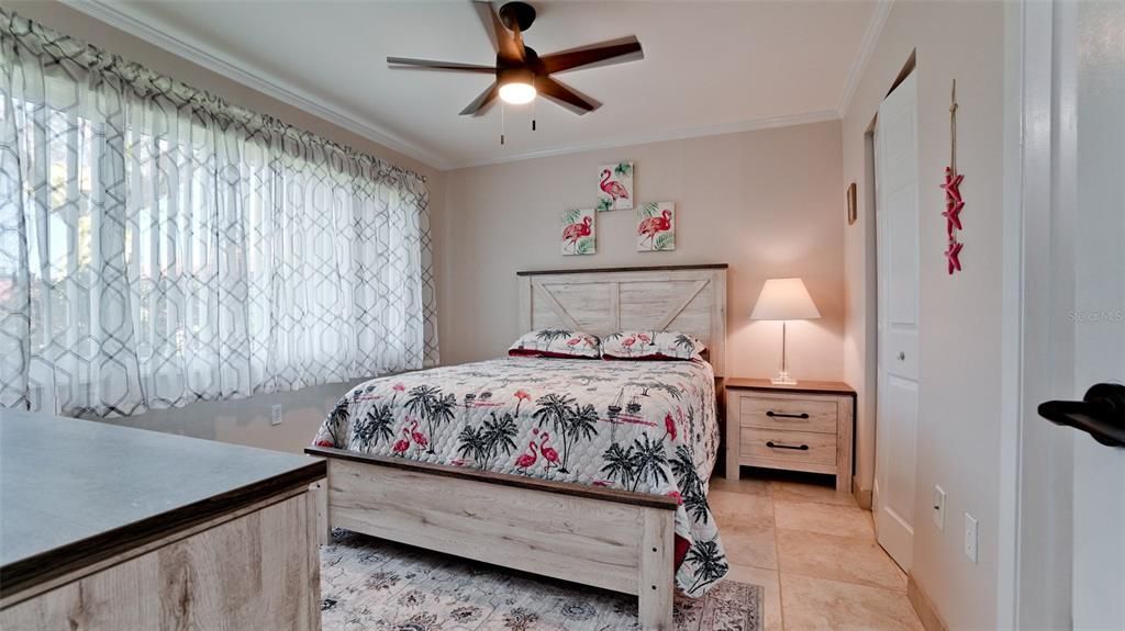 Active With Contract: $268,750 (2 beds, 2 baths, 1002 Square Feet)