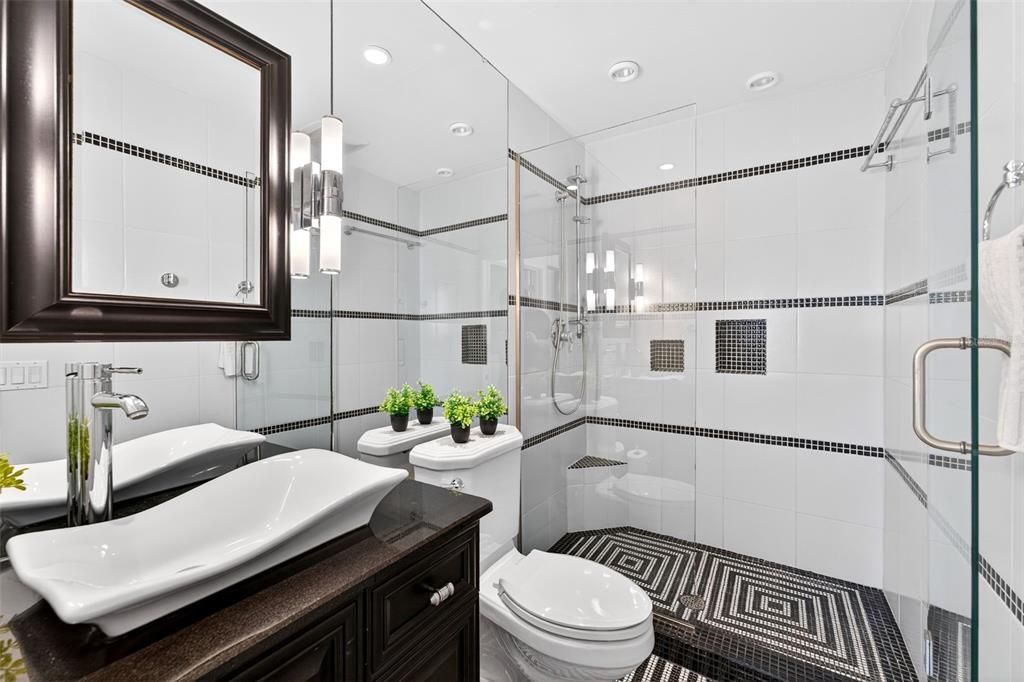 待售: $1,250,000 (3 贝兹, 2 浴室, 1323 平方英尺)