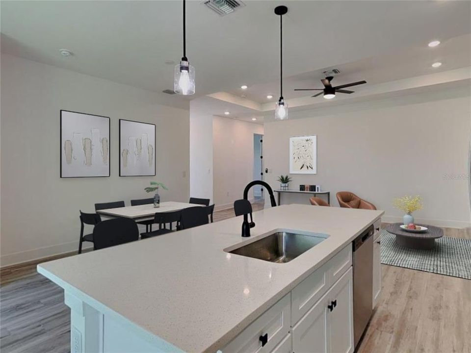 Active With Contract: $650,000 (6 beds, 0 baths, 3032 Square Feet)