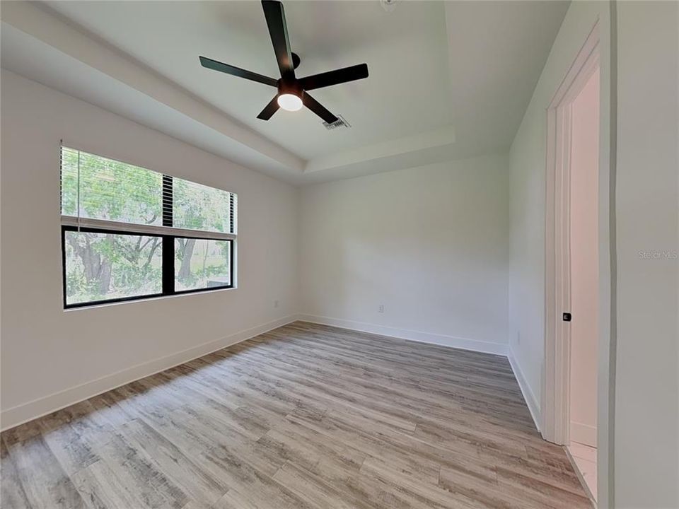 Active With Contract: $650,000 (6 beds, 0 baths, 3032 Square Feet)