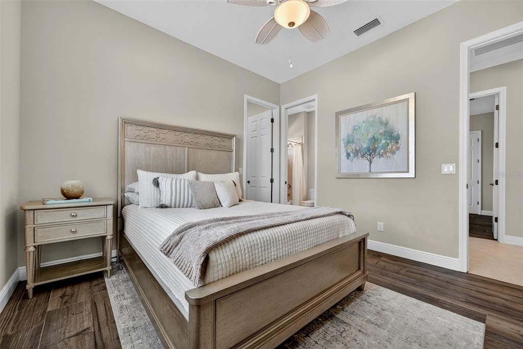 For Sale: $1,399,000 (3 beds, 3 baths, 2627 Square Feet)