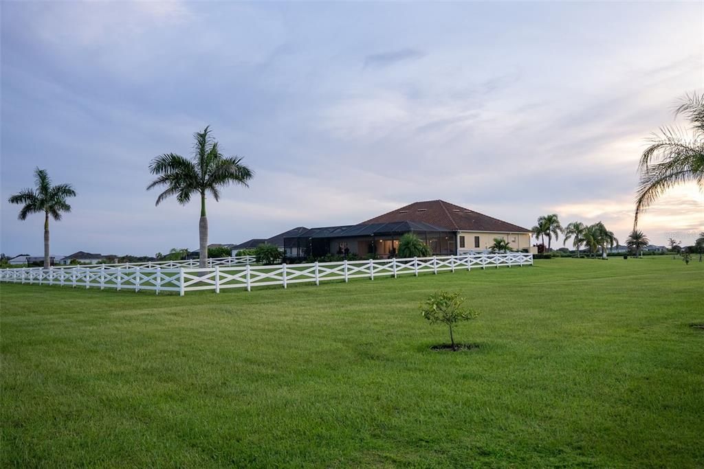 For Sale: $1,399,000 (3 beds, 3 baths, 2627 Square Feet)