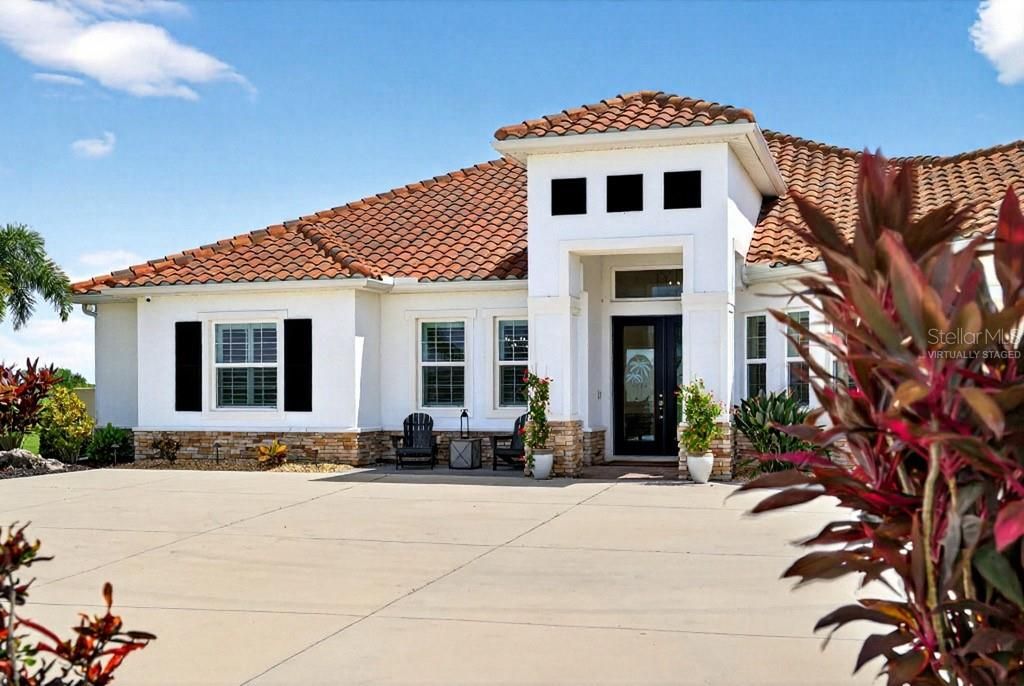 For Sale: $1,399,000 (3 beds, 3 baths, 2627 Square Feet)