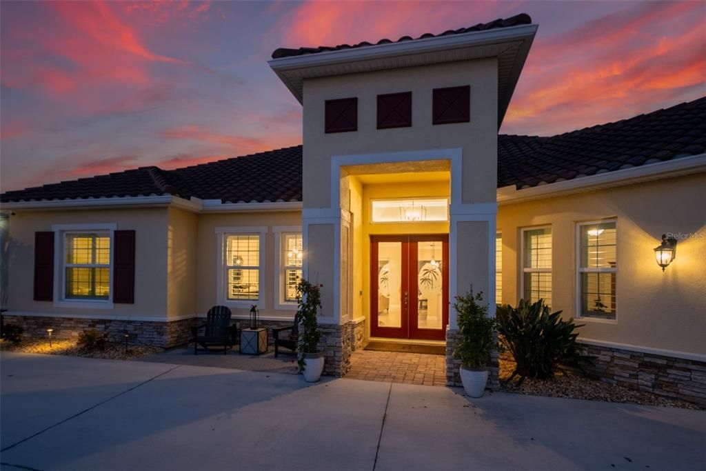 For Sale: $1,399,000 (3 beds, 3 baths, 2627 Square Feet)