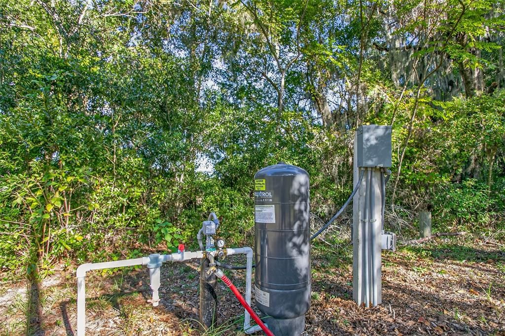 На продажу: $175,000 (1.59 acres)