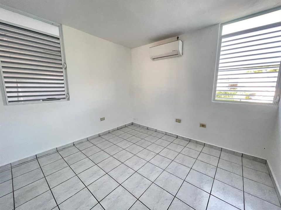 For Sale: $185,000 (3 beds, 2 baths, 0 Square Feet)