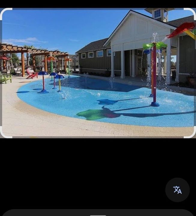 Activo con contrato: $2,800 (4 camas, 3 baños, 2231 Pies cuadrados)