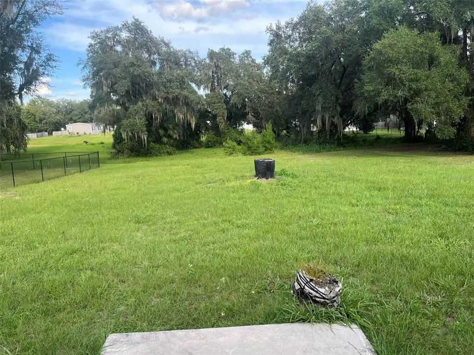 Active With Contract: $159,900 (3 beds, 2 baths, 1166 Square Feet)