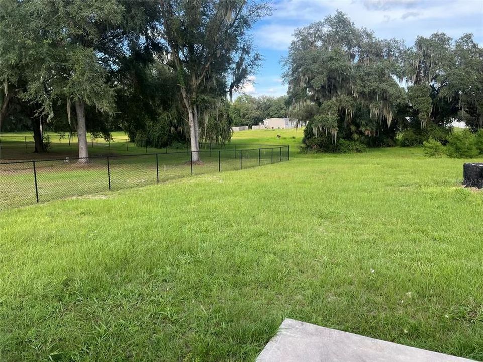 Active With Contract: $159,900 (3 beds, 2 baths, 1166 Square Feet)