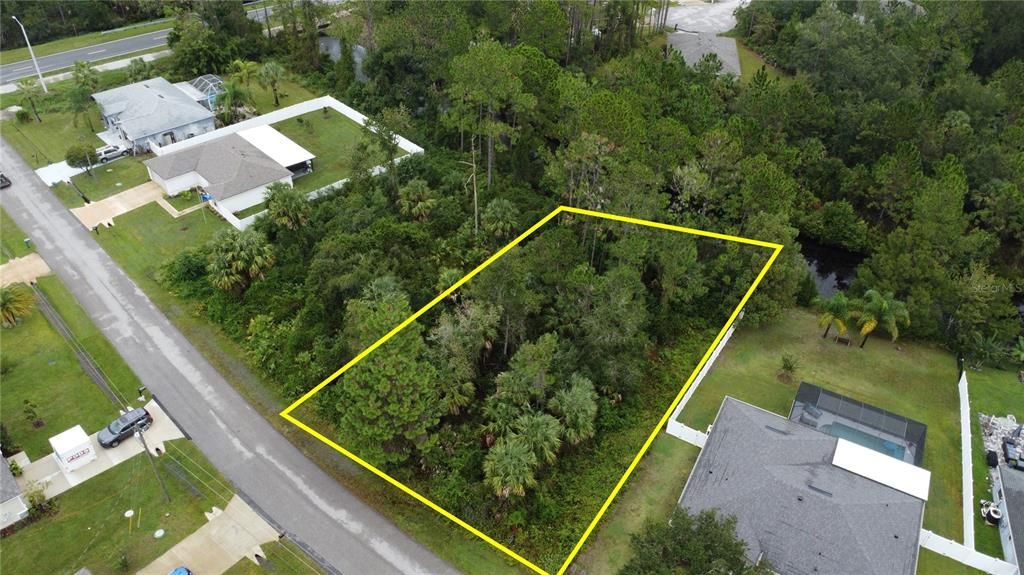 На продажу: $84,999 (0.23 acres)