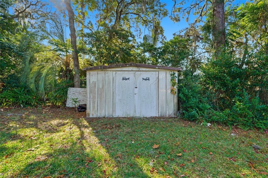 Active With Contract: $249,900 (3 beds, 2 baths, 1500 Square Feet)